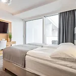 Almar Seaside Park Private Lägenhet