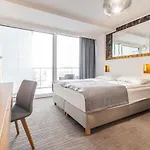 Almar Seaside Park Private Lägenhet *